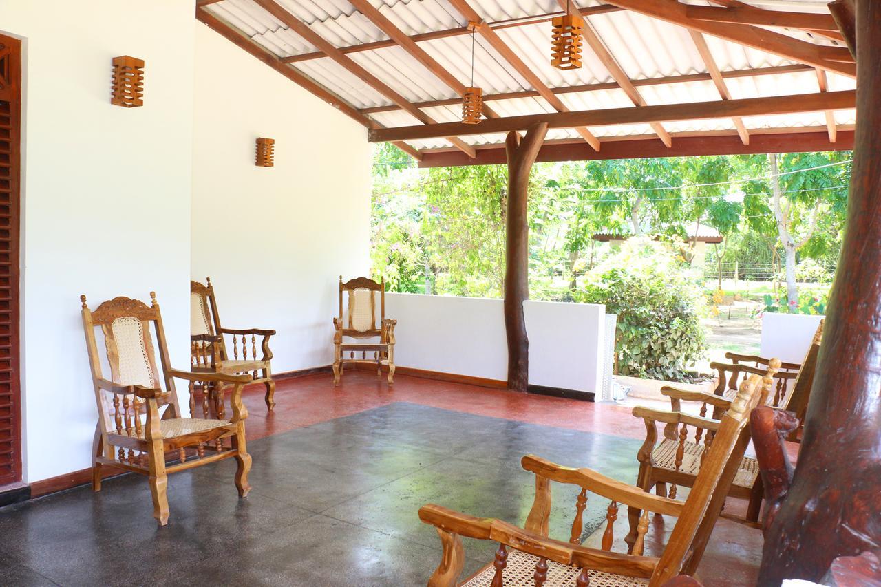 Lavish Eco Jungle Hotel Tissamaharama Bagian luar foto