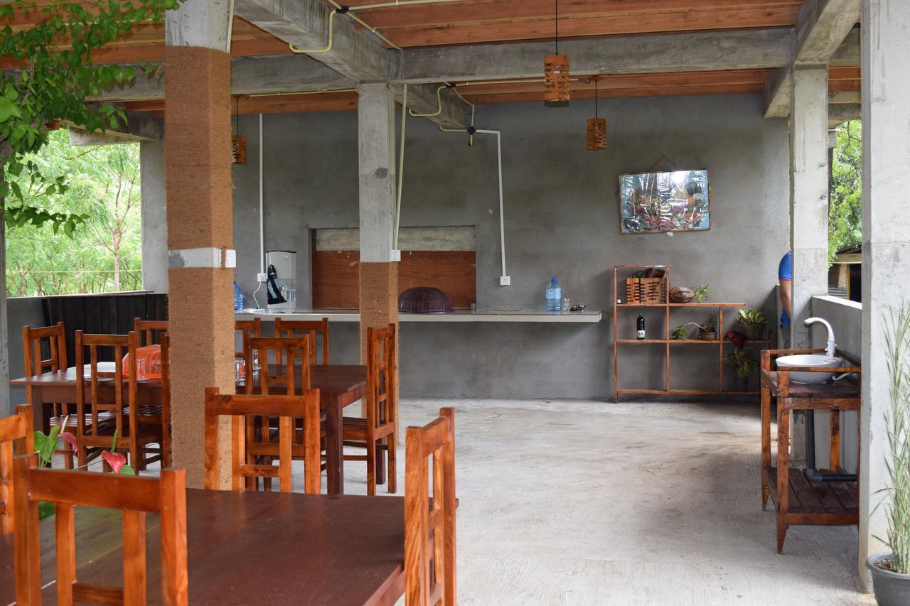 Lavish Eco Jungle Hotel Tissamaharama Bagian luar foto