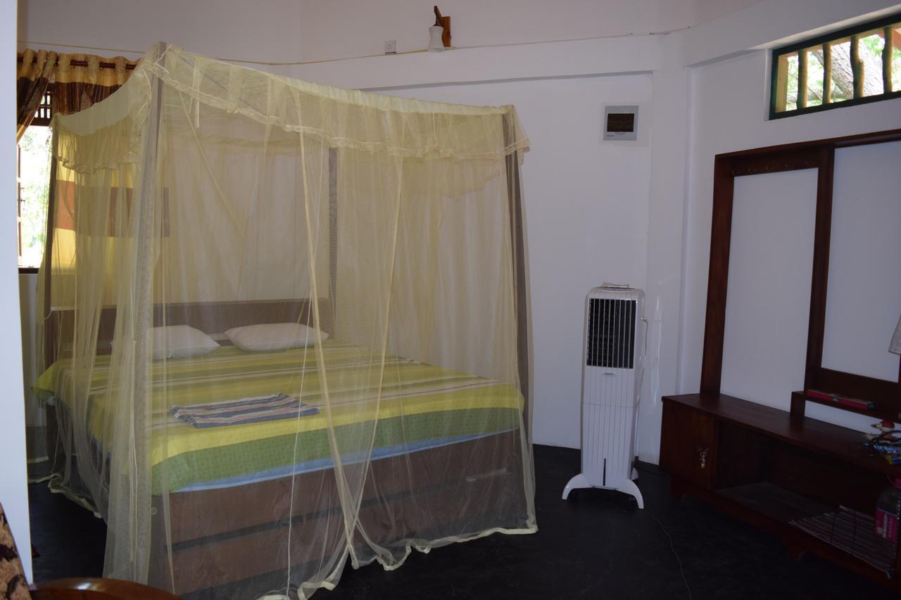Lavish Eco Jungle Hotel Tissamaharama Bagian luar foto